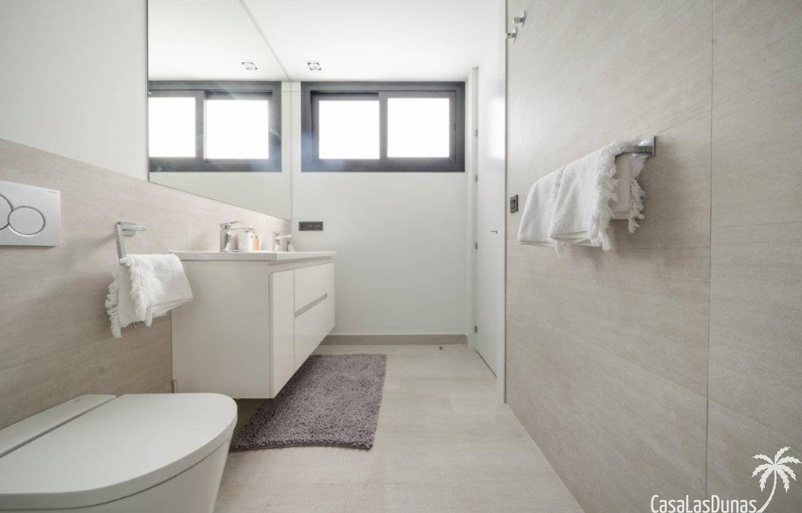 VILLA SUNRISE bietet ein unvergleichliches Urlaubserlebnis für diejenigen, die Luxus und Komfort in einer idyllischen Umgebung suchen. An der wunders