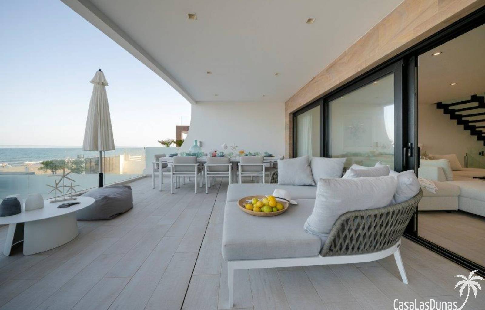 VILLA SUNRISE bietet ein unvergleichliches Urlaubserlebnis für diejenigen, die Luxus und Komfort in einer idyllischen Umgebung suchen. An der wunders