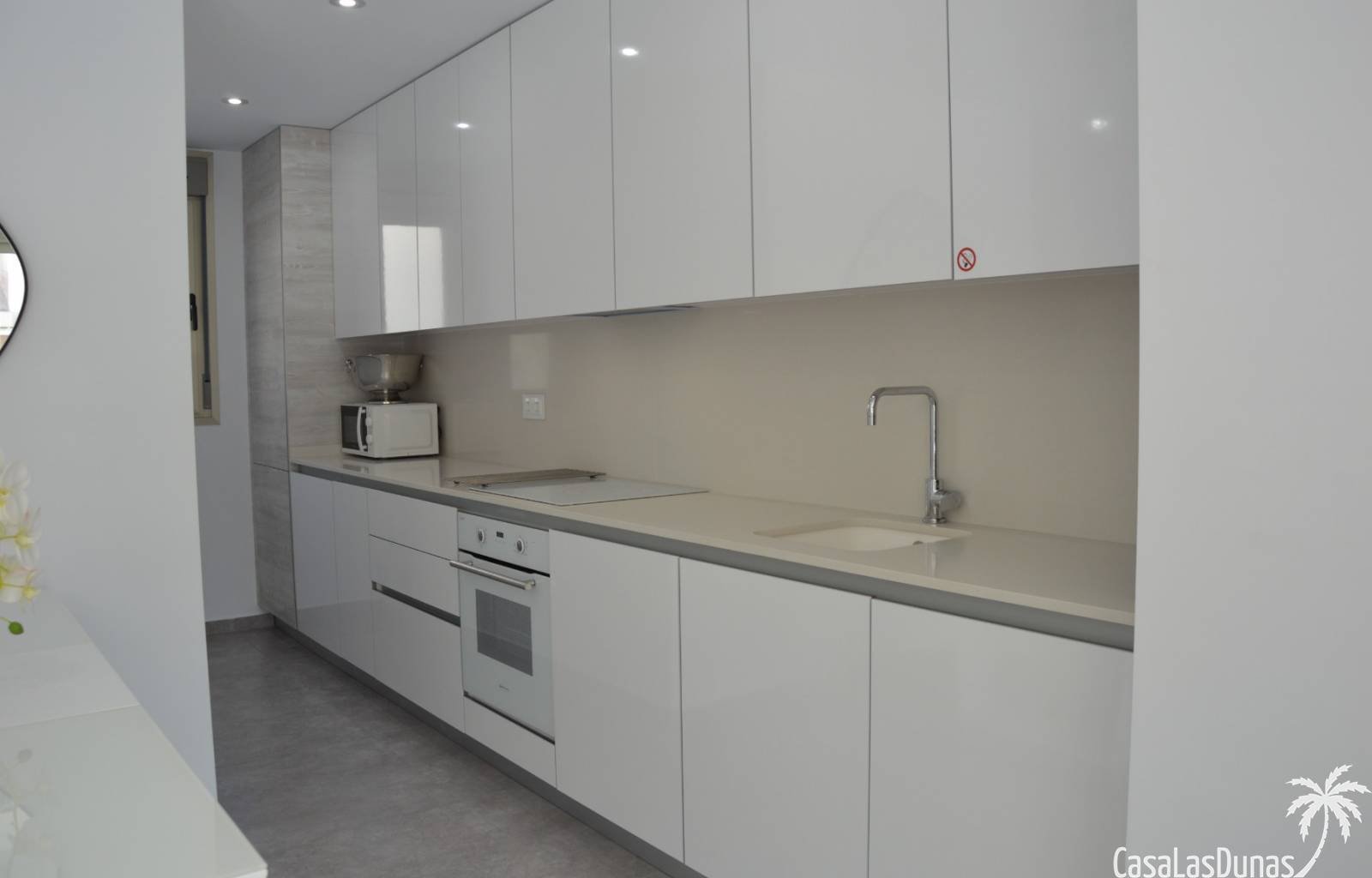 Schöne neue Villa mit privatem Pool. Genießen Sie Luxus und Ruhe in der Villa Diego, bestehend aus 3 Schlafzimmern und 3 Badezimmern, darunter 1 Schl