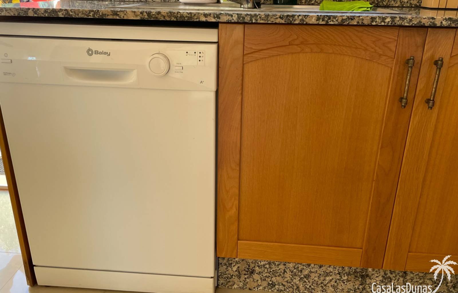 Die Villa Marina liegt in der charmanten Wohngegend La Marina in San Fulgencio und bietet eine Oase der Ruhe und des Luxus für alle, die ein einzigar