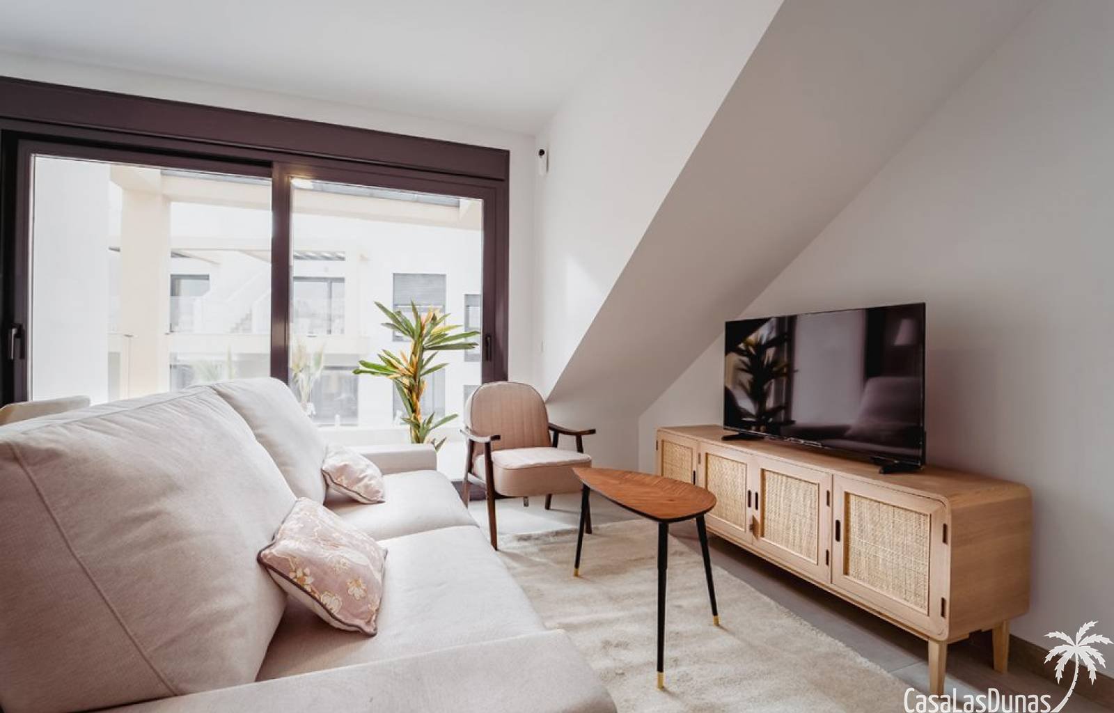 In guter Lage, nur wenige Kilometer von den Sandstränden des Mittelmeers entfernt, entsteht dieses neue Projekt. Im Projekt stehen 2 Haustypen zur Ve