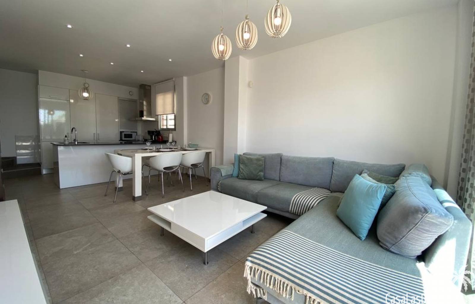 Das Ferienhaus Varudi ist der ideale Ausgangspunkt für einen unvergesslichen Aufenthalt unter der Sonne von Torrevieja. Es ist geräumig, gepflegt und