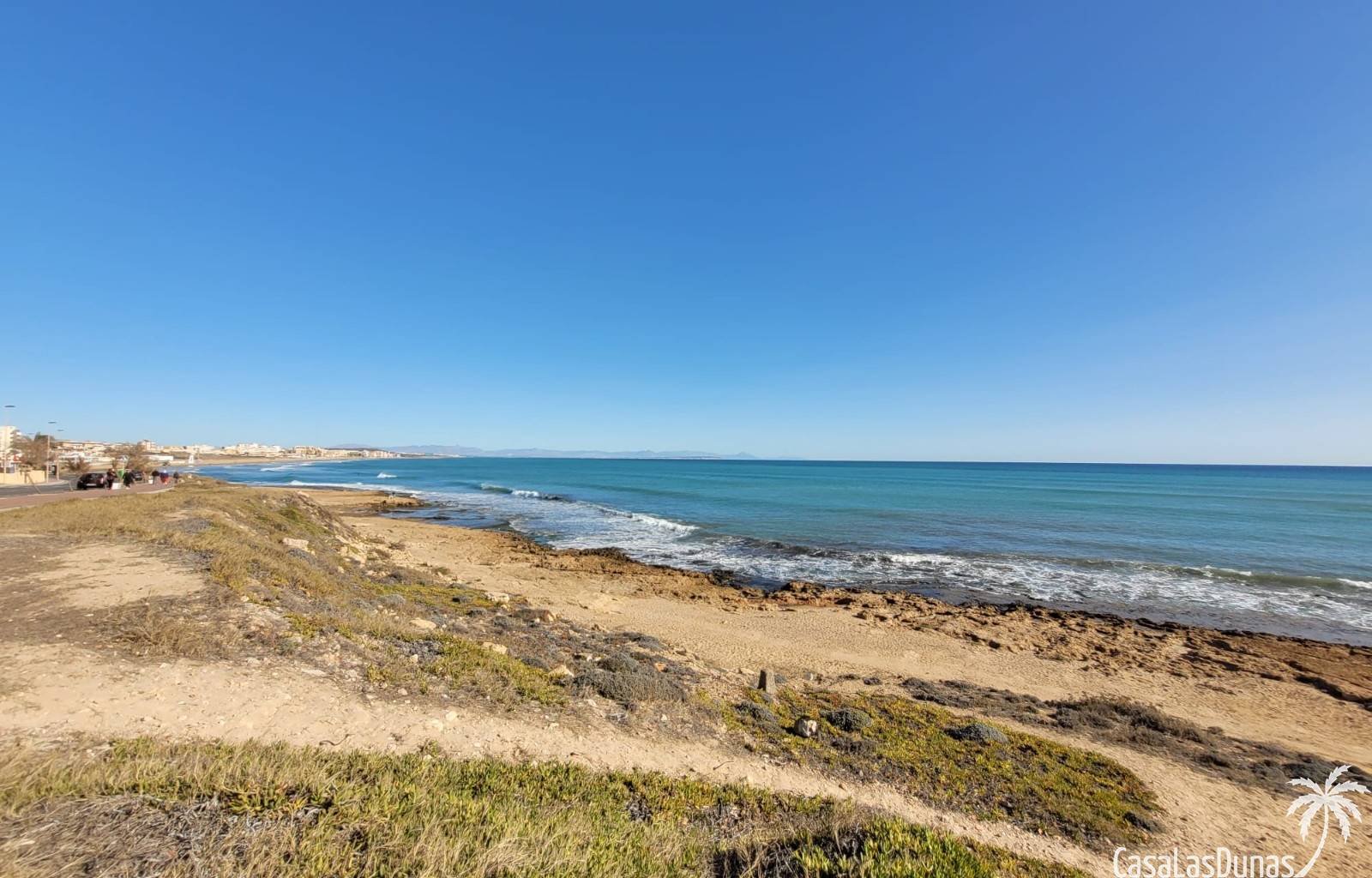 Dieses Ferienhaus im belebten Küstenort La Mata ist ein idealer Ausgangspunkt für einen erholsamen Urlaub. Mit seiner traditionellen spanischen Dekor