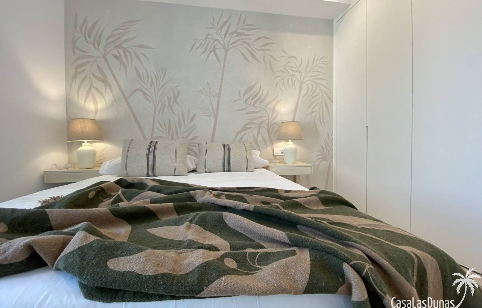 In Pilar de la Horadada entsteht ein wunderschöner Komplex aus Wohnungen und Villen. Die erste Phase ist fast ausverkauft, aber in Phase 2 stehen wei