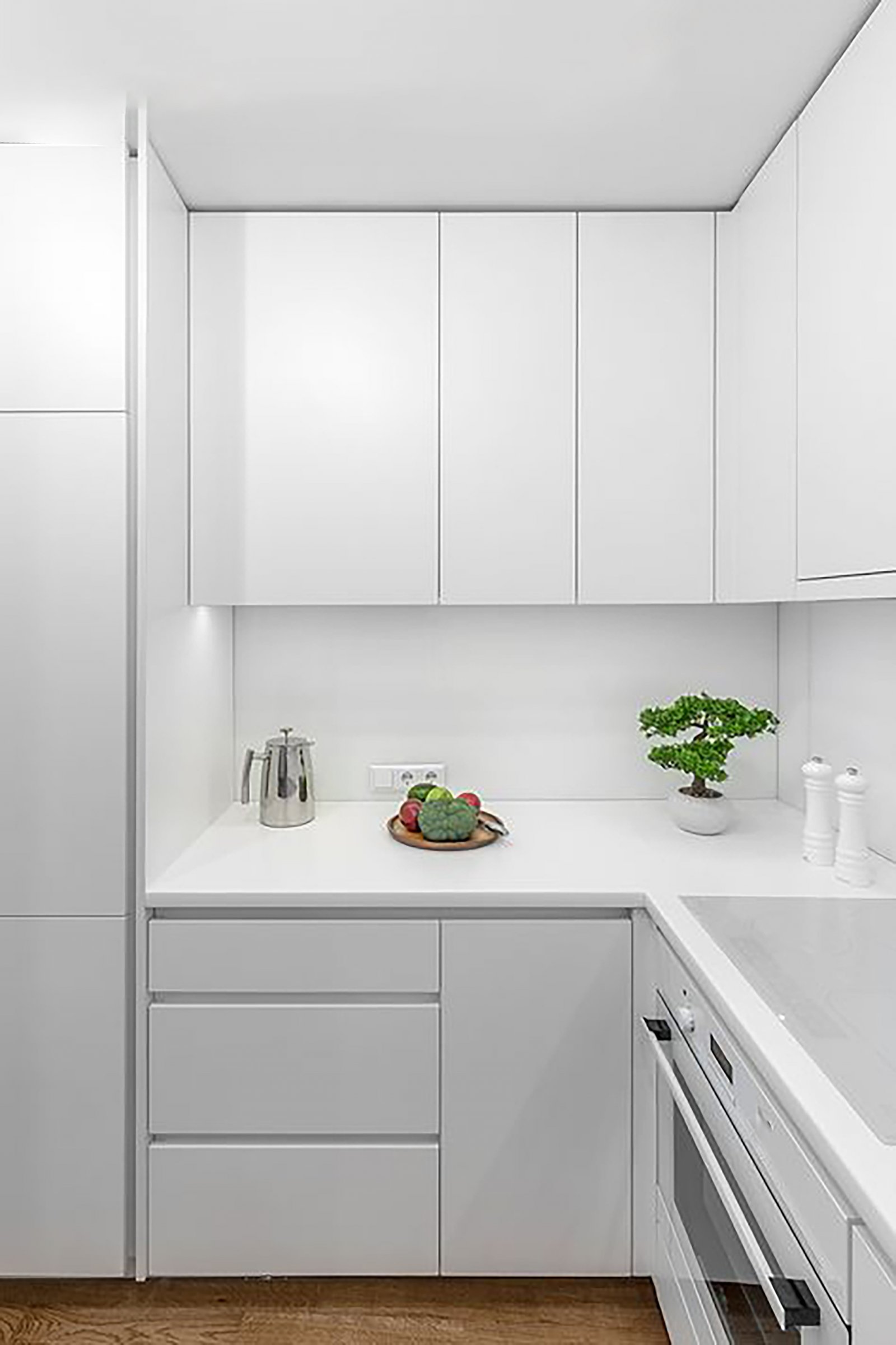 Im charmanten Ort Relleu gelegen, bietet dieser Wohnkomplex eine Vielzahl von Wohnoptionen, die sich an unterschiedliche Bedürfnisse anpassen. Mit in