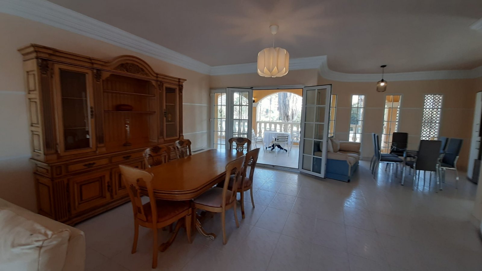 In der charmanten Stadt San Javier gelegen, bietet dieses Reihenhaus ein einzigartiges Wohnerlebnis mit Meerblick. Es wurde für diejenigen entworfen,