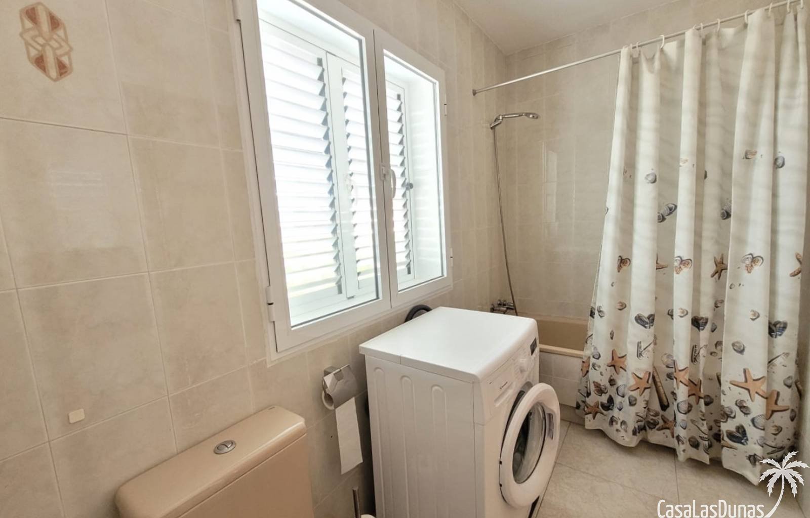 Dieses wunderschön renovierte Haus bietet die ideale Unterkunft für einen unvergesslichen Urlaub mit Familie oder Freunden. Das Haus erstreckt sich ü