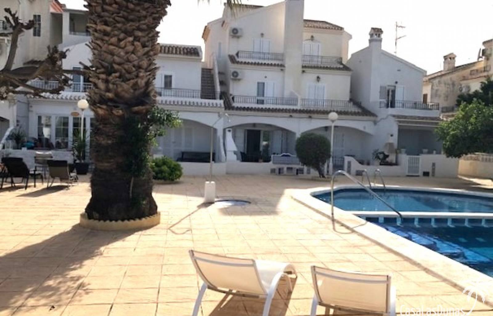 Dieses wunderschön renovierte Haus bietet die ideale Unterkunft für einen unvergesslichen Urlaub mit Familie oder Freunden. Das Haus erstreckt sich ü