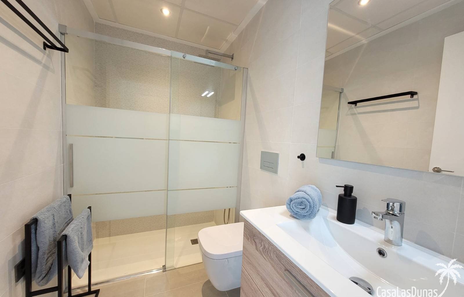 Casa Tortuga ist das ideale Reiseziel für einen unbeschwerten Urlaub unter der Sonne von Ciudad Quesada im Bundesstaat Rojales. Diese moderne, geschm