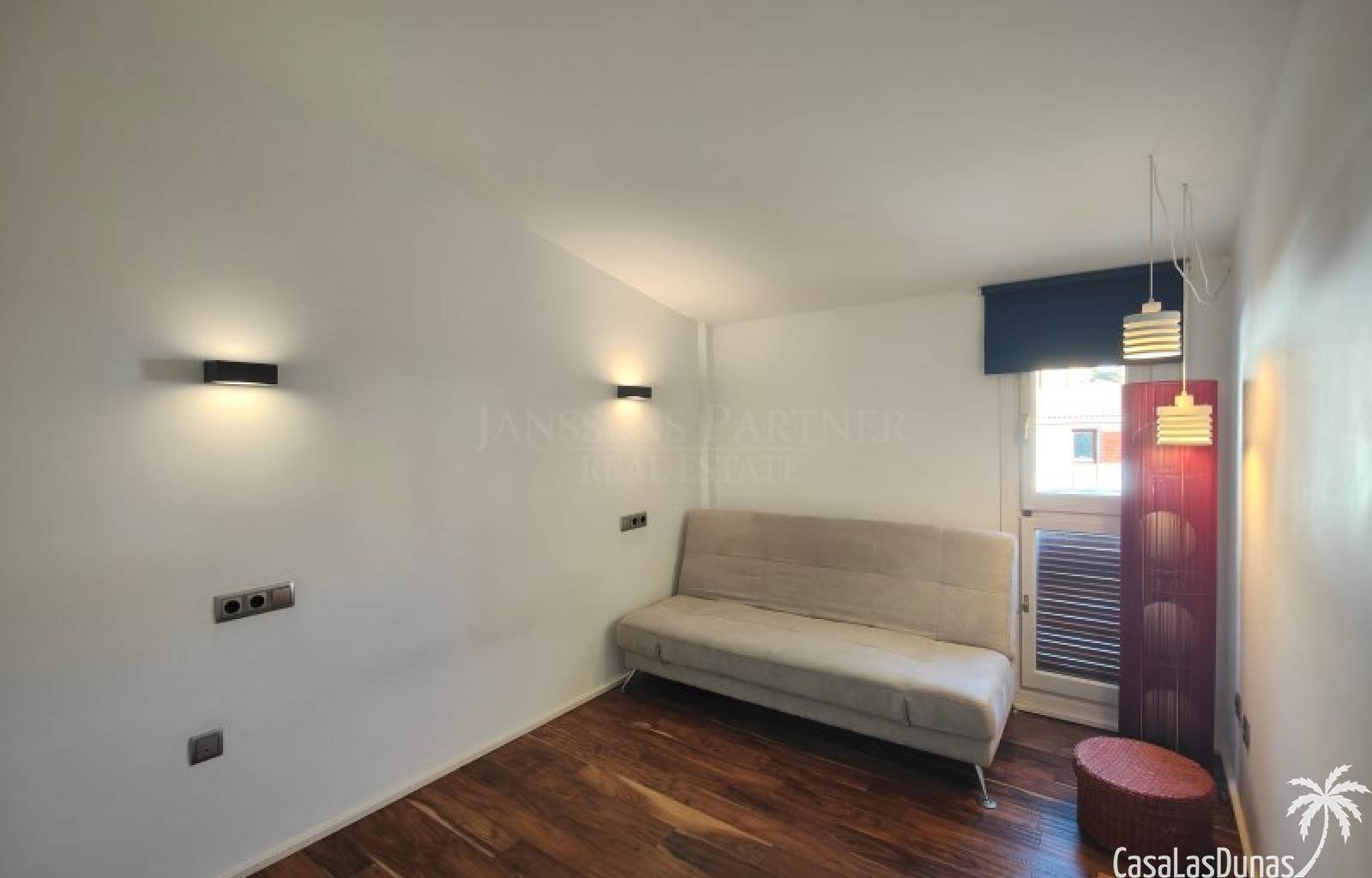 Diese Immobilie befindet sich in einer der exklusivsten und begehrtesten Wohngegenden von Altea und überzeugt durch eine hervorragende Lage. Nur weni