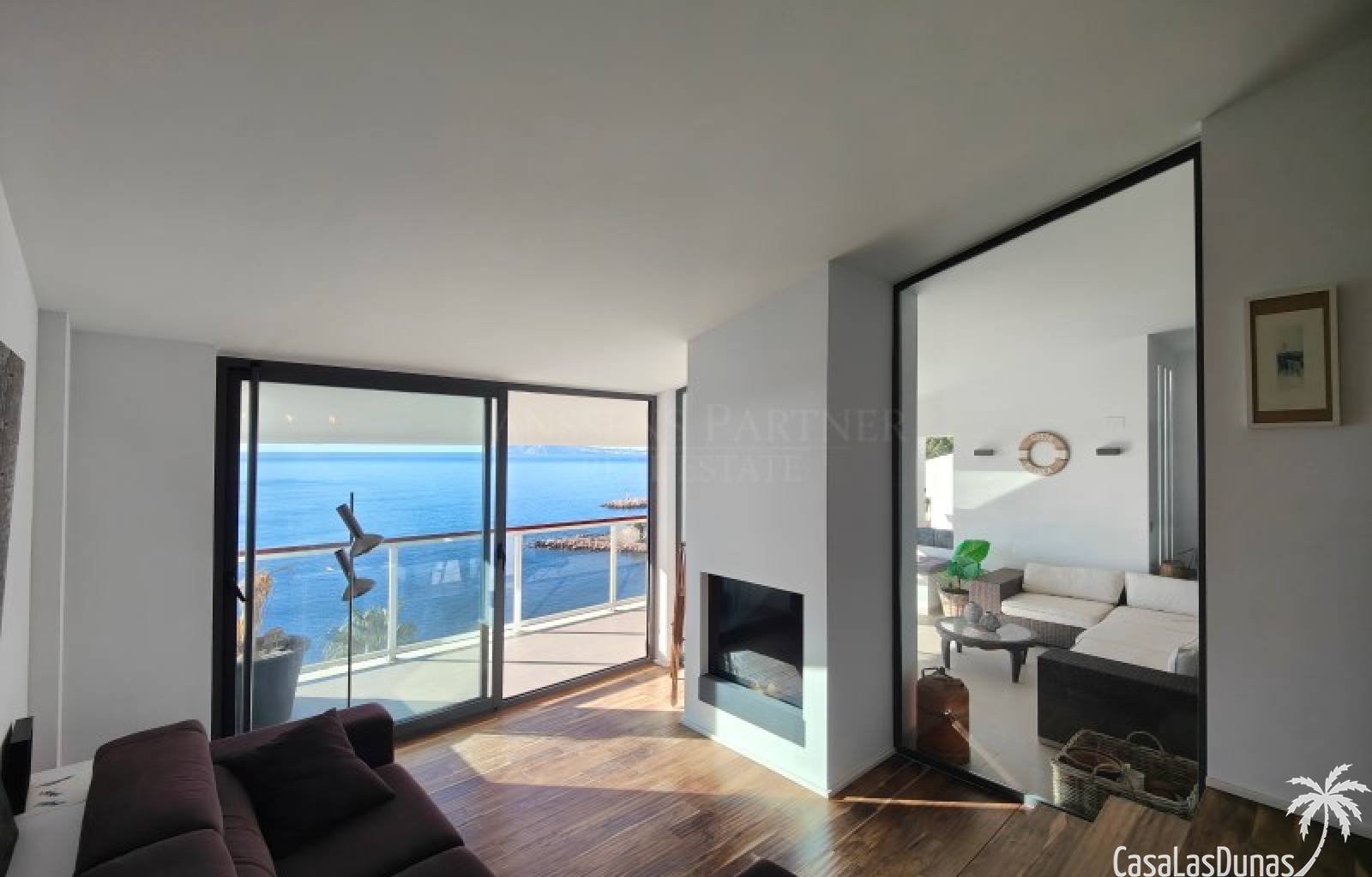 Diese Immobilie befindet sich in einer der exklusivsten und begehrtesten Wohngegenden von Altea und überzeugt durch eine hervorragende Lage. Nur weni