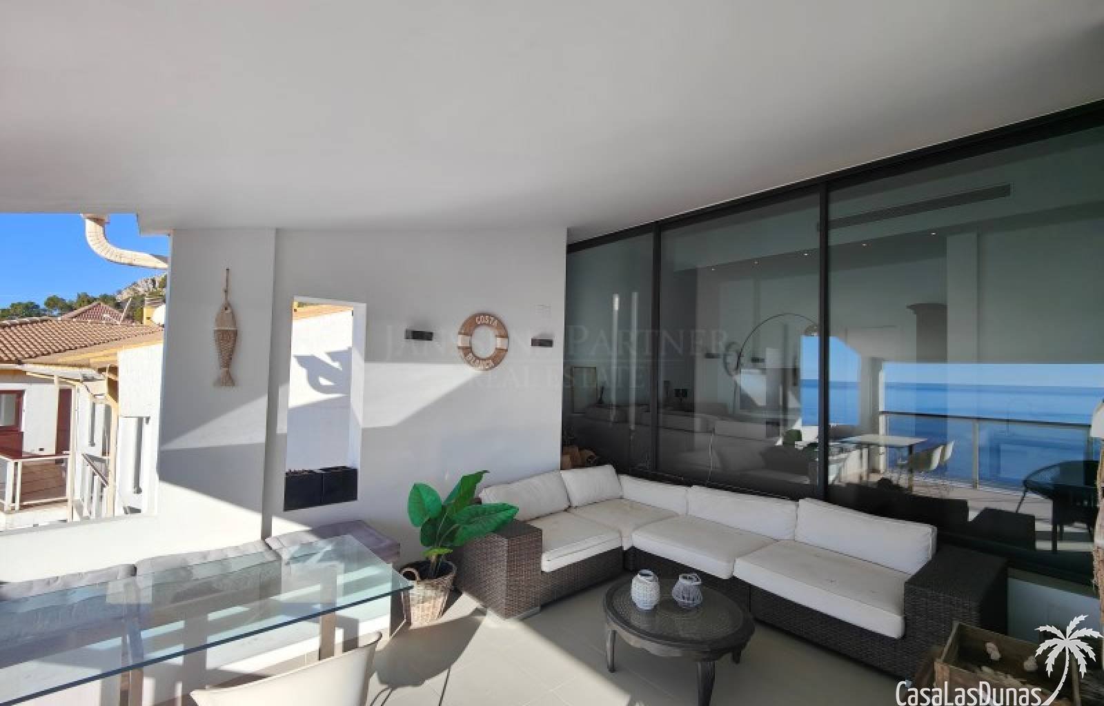 Diese Immobilie befindet sich in einer der exklusivsten und begehrtesten Wohngegenden von Altea und überzeugt durch eine hervorragende Lage. Nur weni