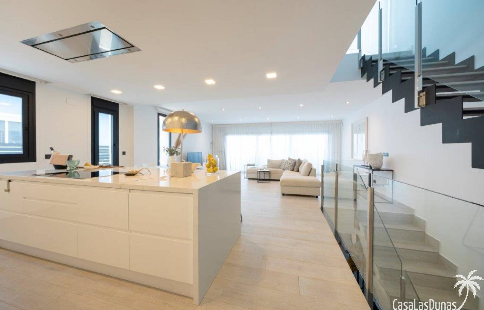 VILLA SUNRISE bietet ein unvergleichliches Urlaubserlebnis für diejenigen, die Luxus und Komfort in einer idyllischen Umgebung suchen. An der wunders