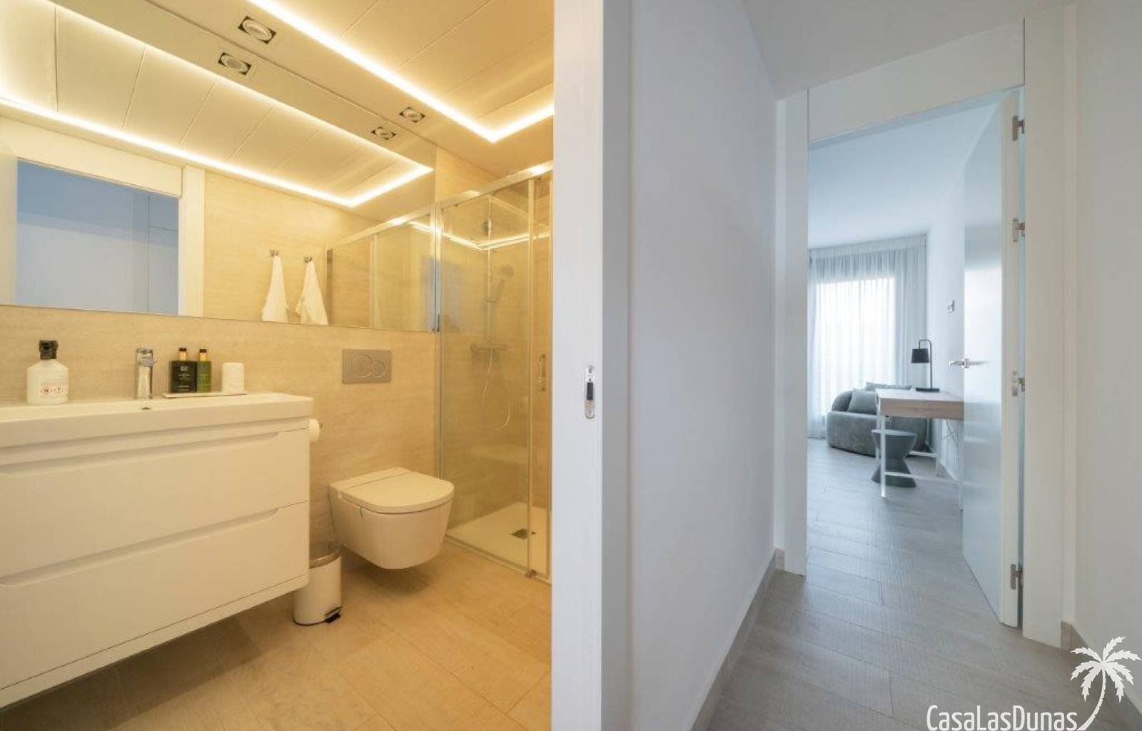 VILLA SUNRISE bietet ein unvergleichliches Urlaubserlebnis für diejenigen, die Luxus und Komfort in einer idyllischen Umgebung suchen. An der wunders