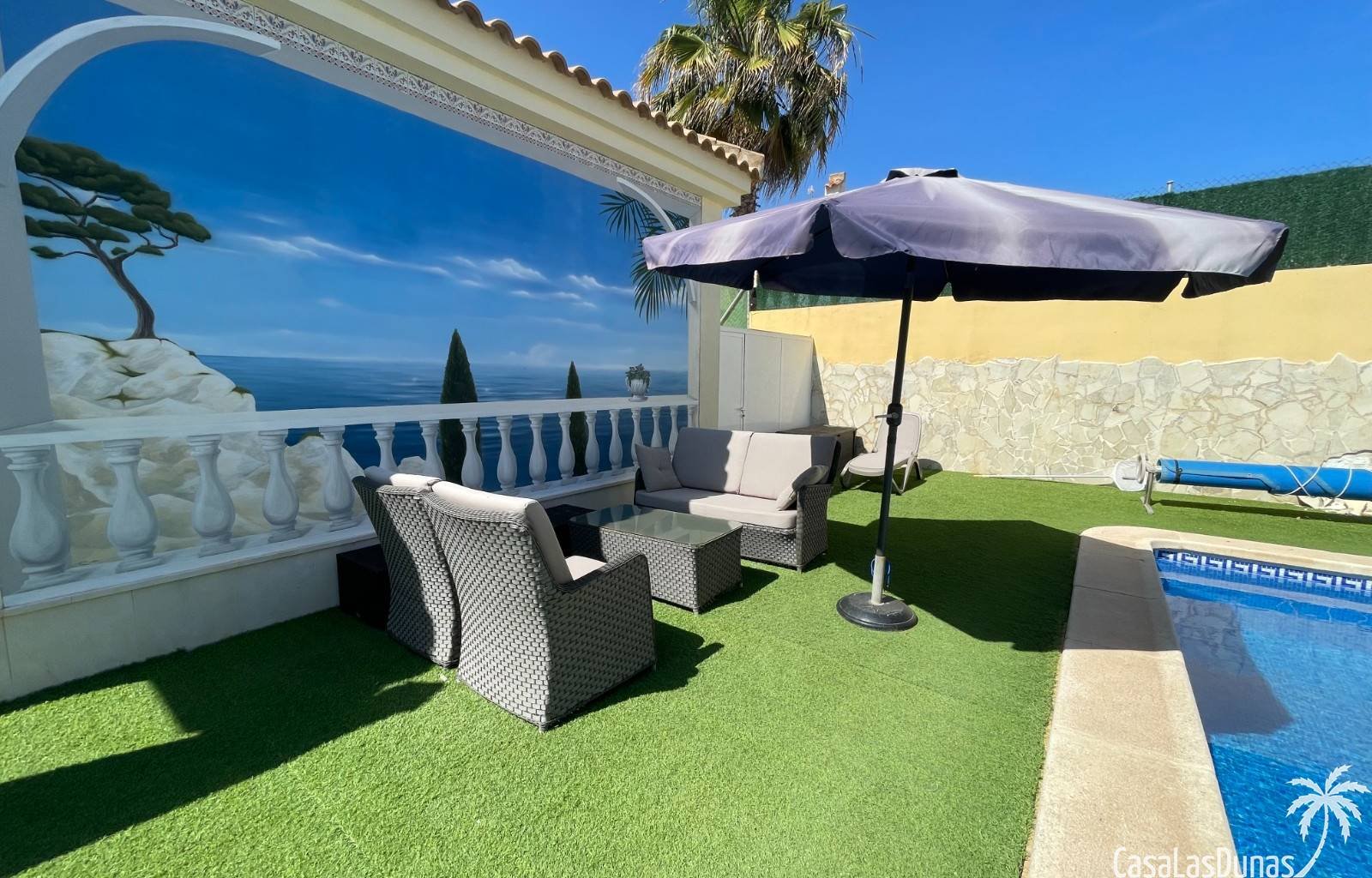 Die Villa Marina liegt in der charmanten Wohngegend La Marina in San Fulgencio und bietet eine Oase der Ruhe und des Luxus für alle, die ein einzigar