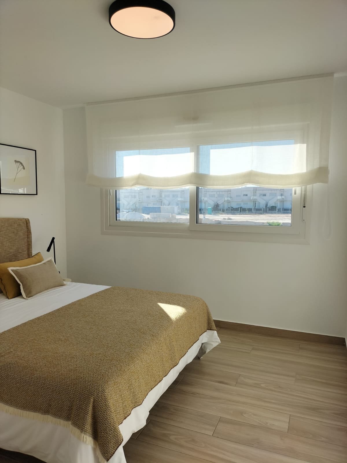 In der charmanten Stadt Orihuela gelegen, bietet diese Wohnanlage eine Vielzahl von Wohnmöglichkeiten, die unterschiedlichen Bedürfnissen und Lebenss