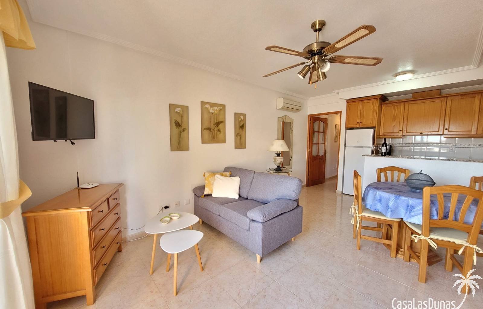  Dieses Ferienhaus im belebten Küstenort La Mata ist ein idealer Ausgangspunkt für einen erholsamen Urlaub. Mit seiner traditionellen spanischen Dekor