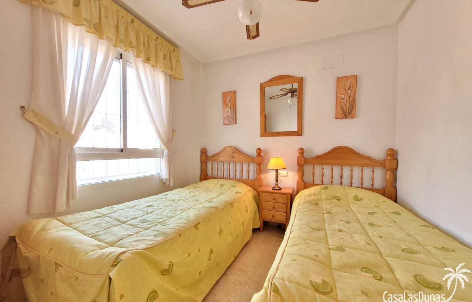  Dieses Ferienhaus im belebten Küstenort La Mata ist ein idealer Ausgangspunkt für einen erholsamen Urlaub. Mit seiner traditionellen spanischen Dekor