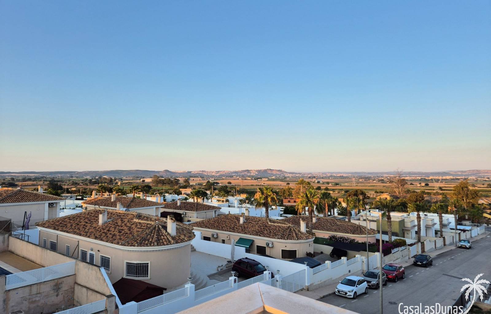 Willkommen im Casa Bajo el Sol! Dieses schöne Haus ist ein idealer Urlaubsort für alle, die Komfort und Bequemlichkeit suchen. Charmantes Einfamilien