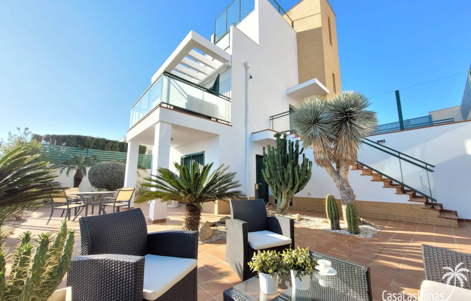 Die Villa Montesol ist ein atemberaubendes Anwesen, ideal für alle, die Komfort und Bequemlichkeit suchen. Diese Villa ist so gestaltet, dass Sie sic