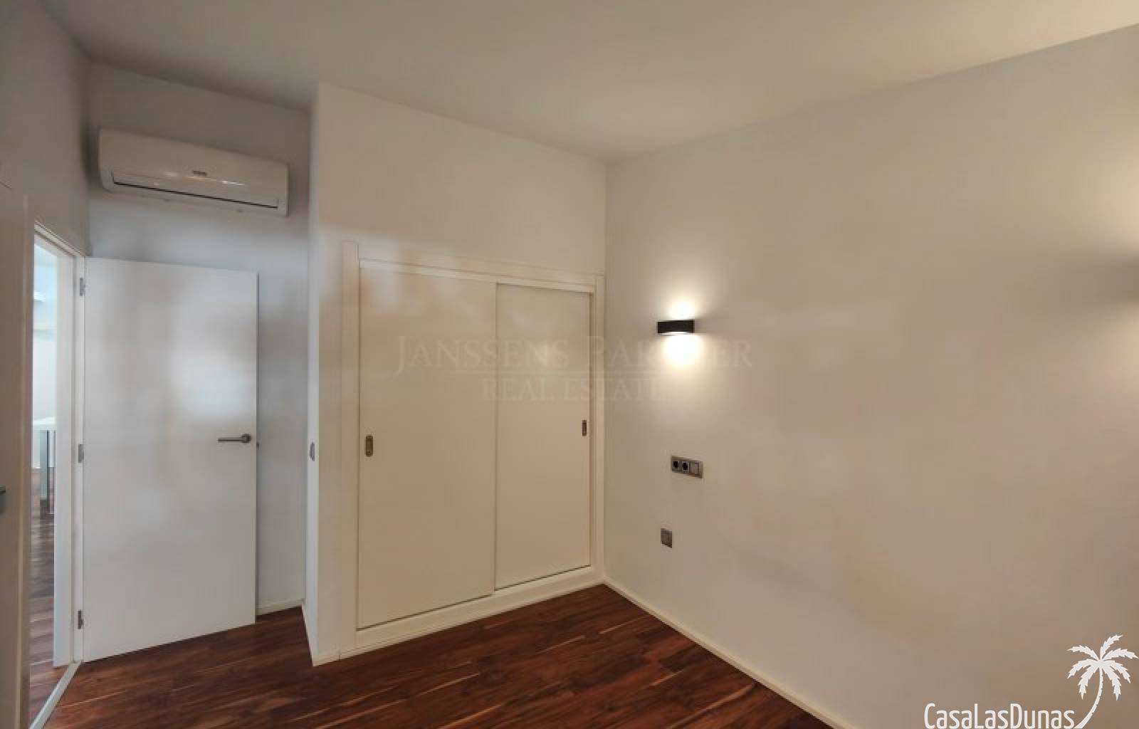 Diese Immobilie befindet sich in einer der exklusivsten und begehrtesten Wohngegenden von Altea und überzeugt durch eine hervorragende Lage. Nur weni