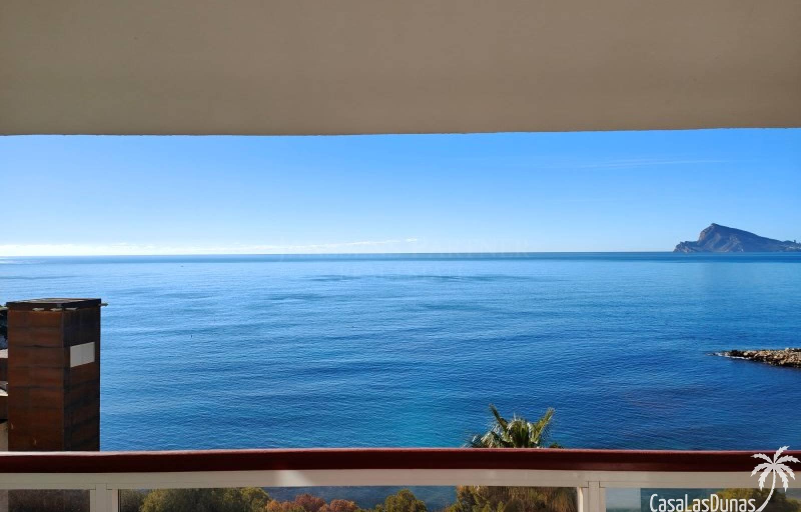 Diese Immobilie befindet sich in einer der exklusivsten und begehrtesten Wohngegenden von Altea und überzeugt durch eine hervorragende Lage. Nur weni