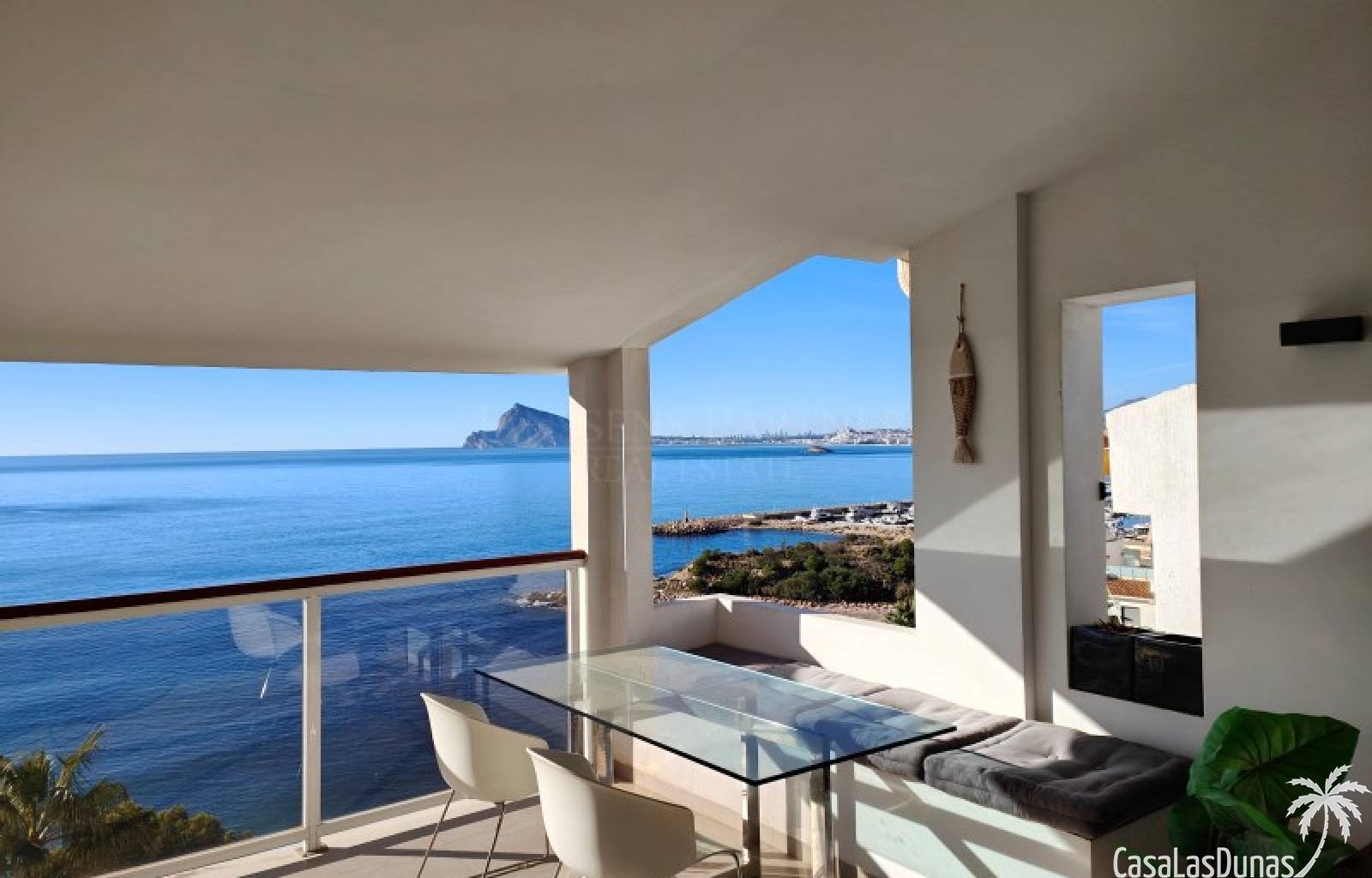 Diese Immobilie befindet sich in einer der exklusivsten und begehrtesten Wohngegenden von Altea und überzeugt durch eine hervorragende Lage. Nur weni