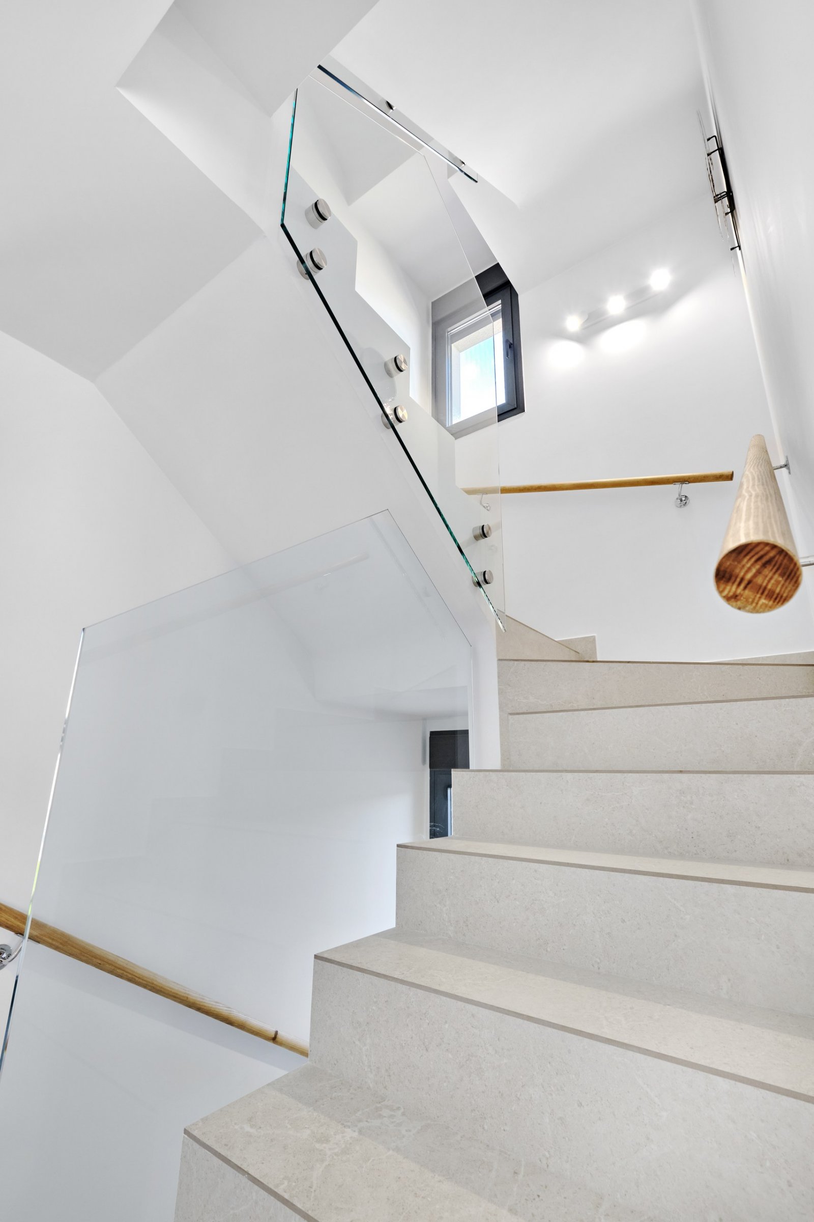 In der charmanten Umgebung von San Miguel de Salinas gelegen, bietet dieser exklusive Wohnkomplex 24 Immobilien, die für diejenigen entworfen wurden,