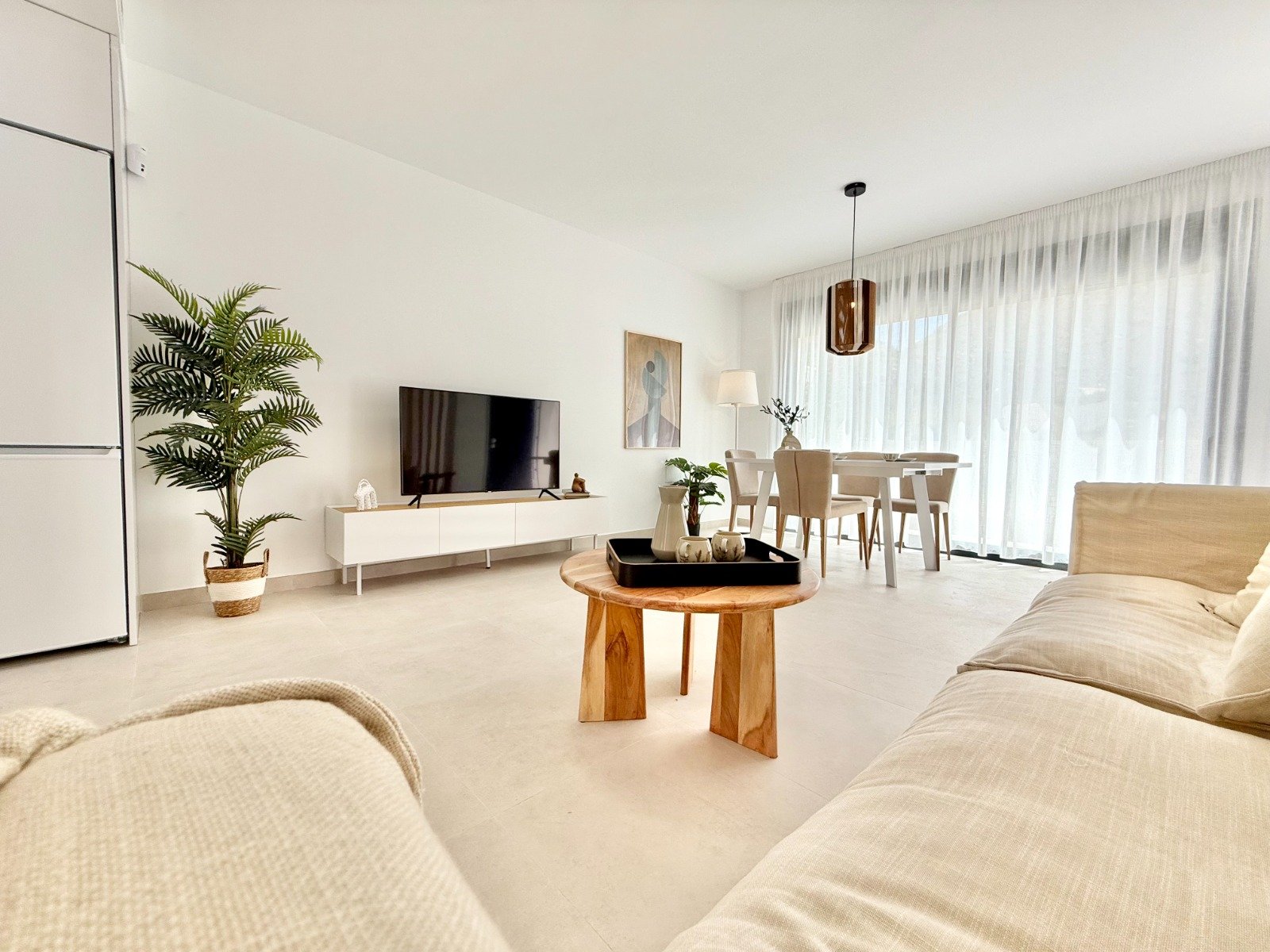 In der charmanten Ortschaft Cox gelegen, bietet diese Wohnanlage eine exklusive Auswahl an Bungalows, die für maximalen Komfort und Funktionalität en